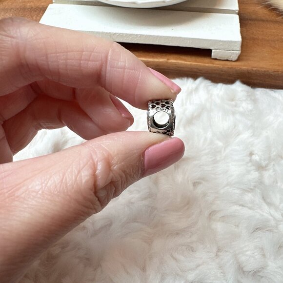 Pandora Disney Minnie & Mickey Charm - Picture 2 of 5